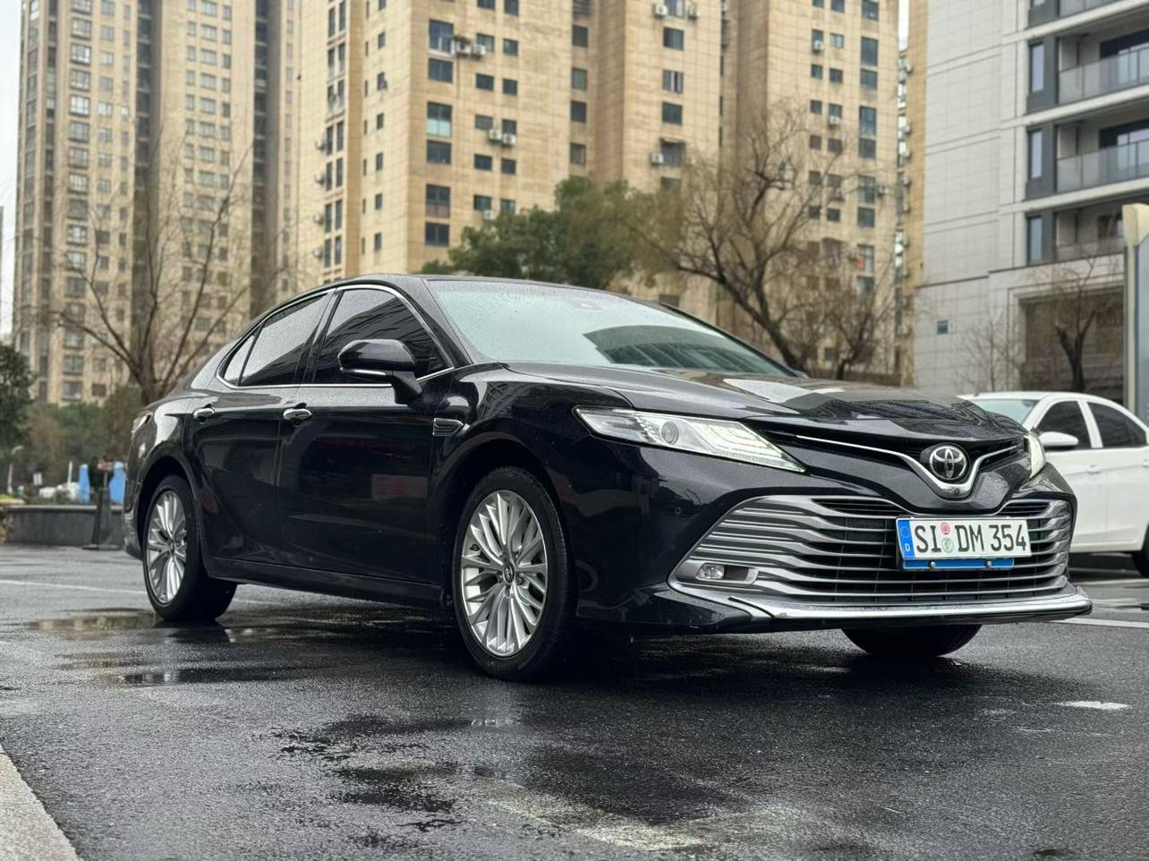 Toyota Camry 2018 thumb 10
