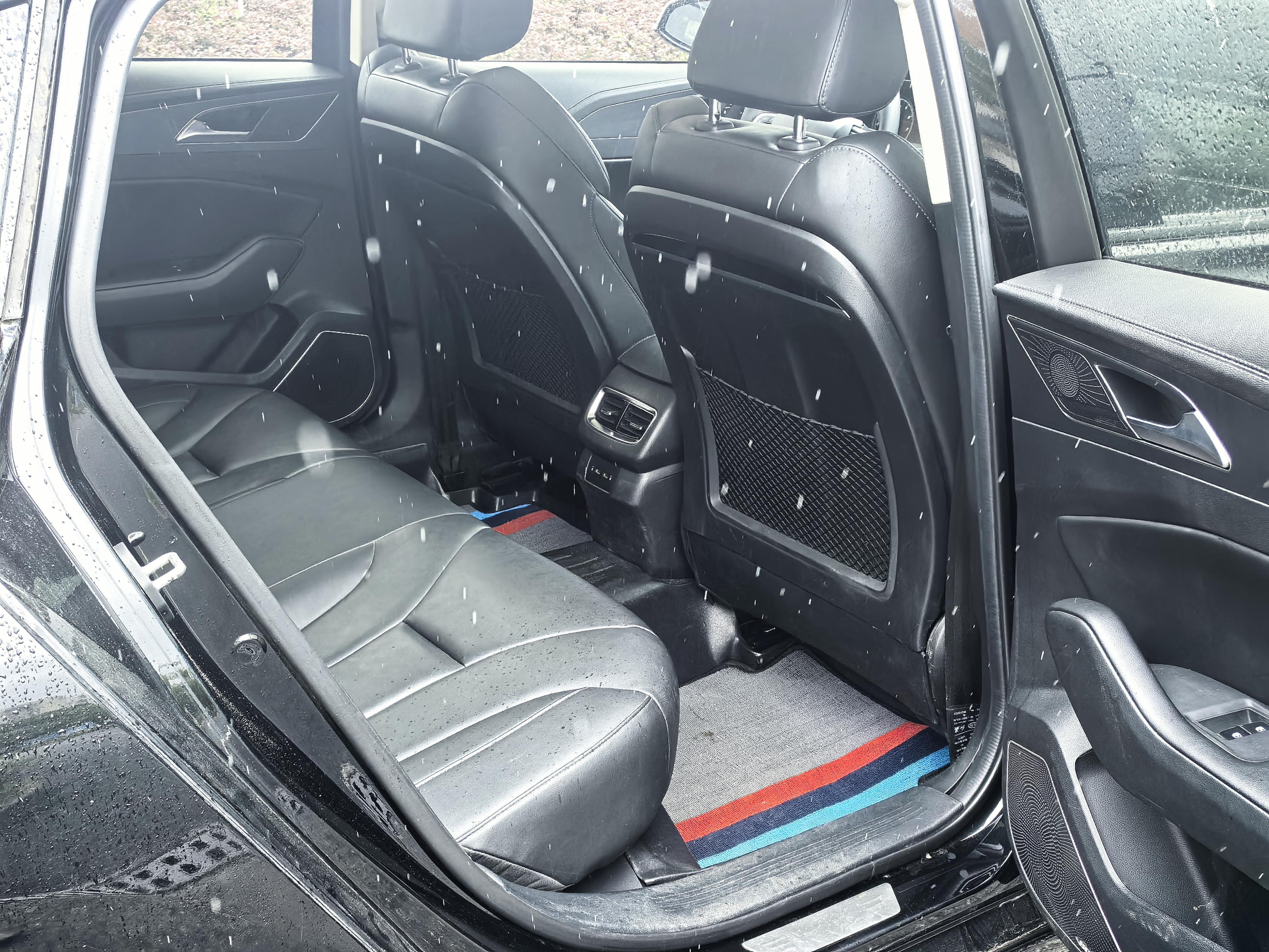 Hongqi H5 2022 thumb 12