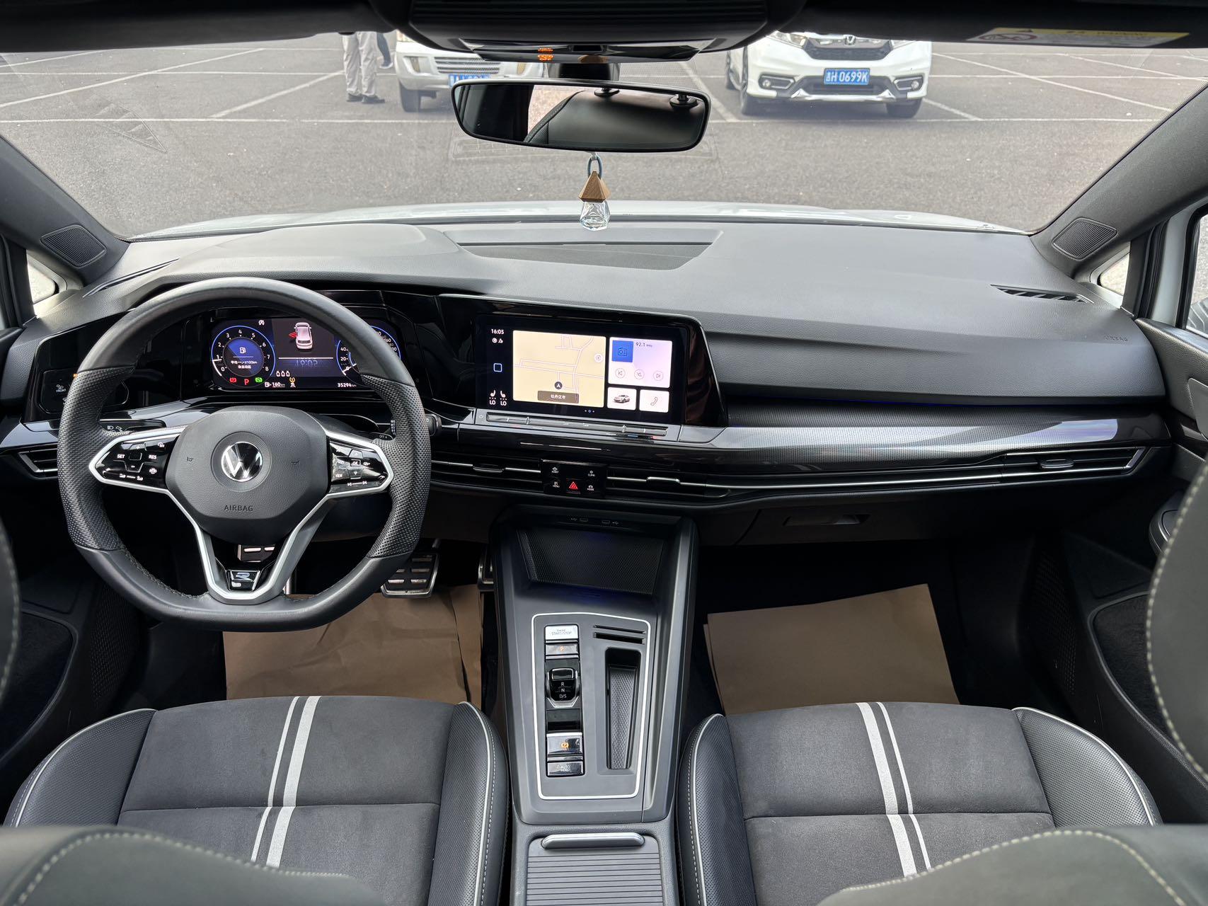 Volkswagen Golf Sportsvan 2023 thumb 7