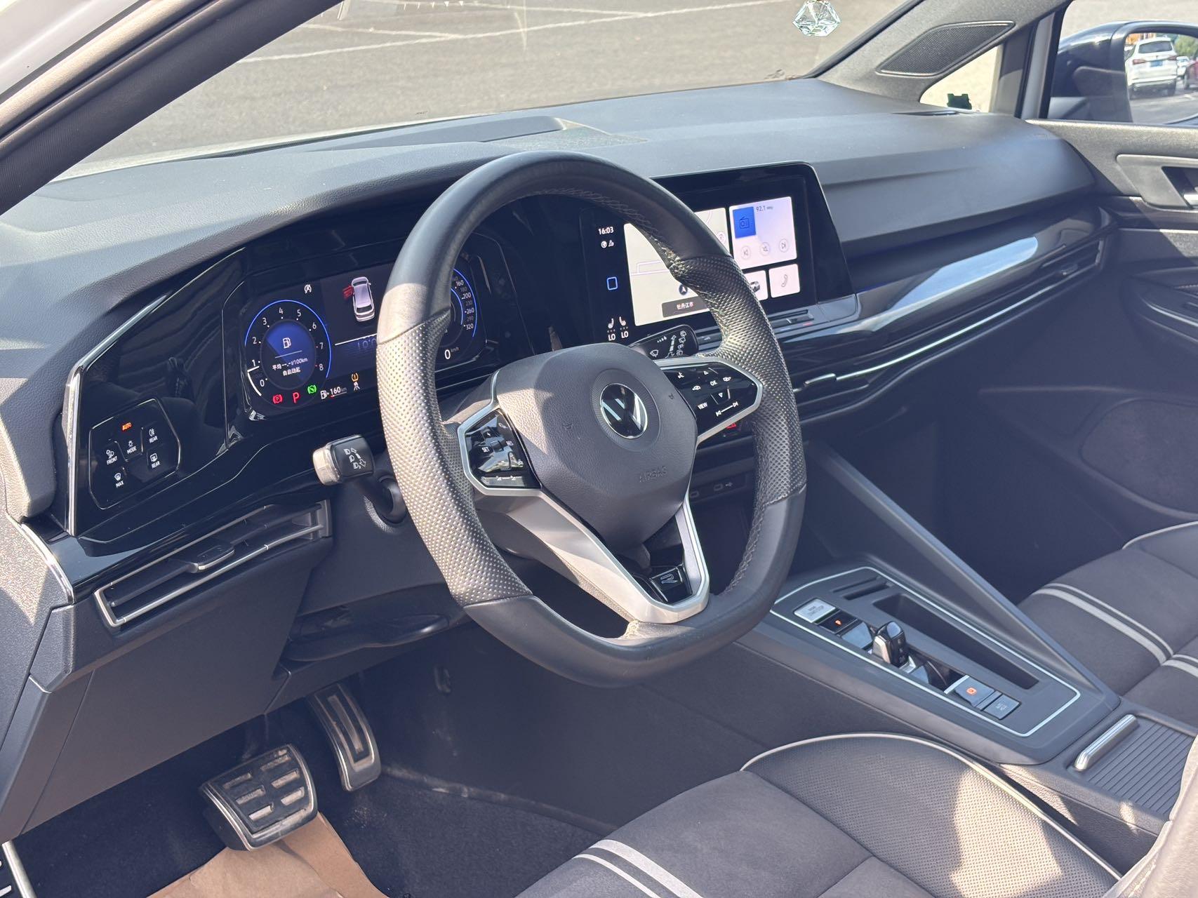Volkswagen Golf Sportsvan 2023 thumb 10