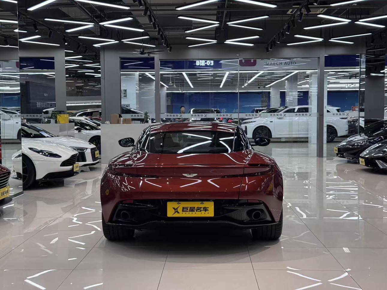 Aston Martin DB11 2016 thumb 3