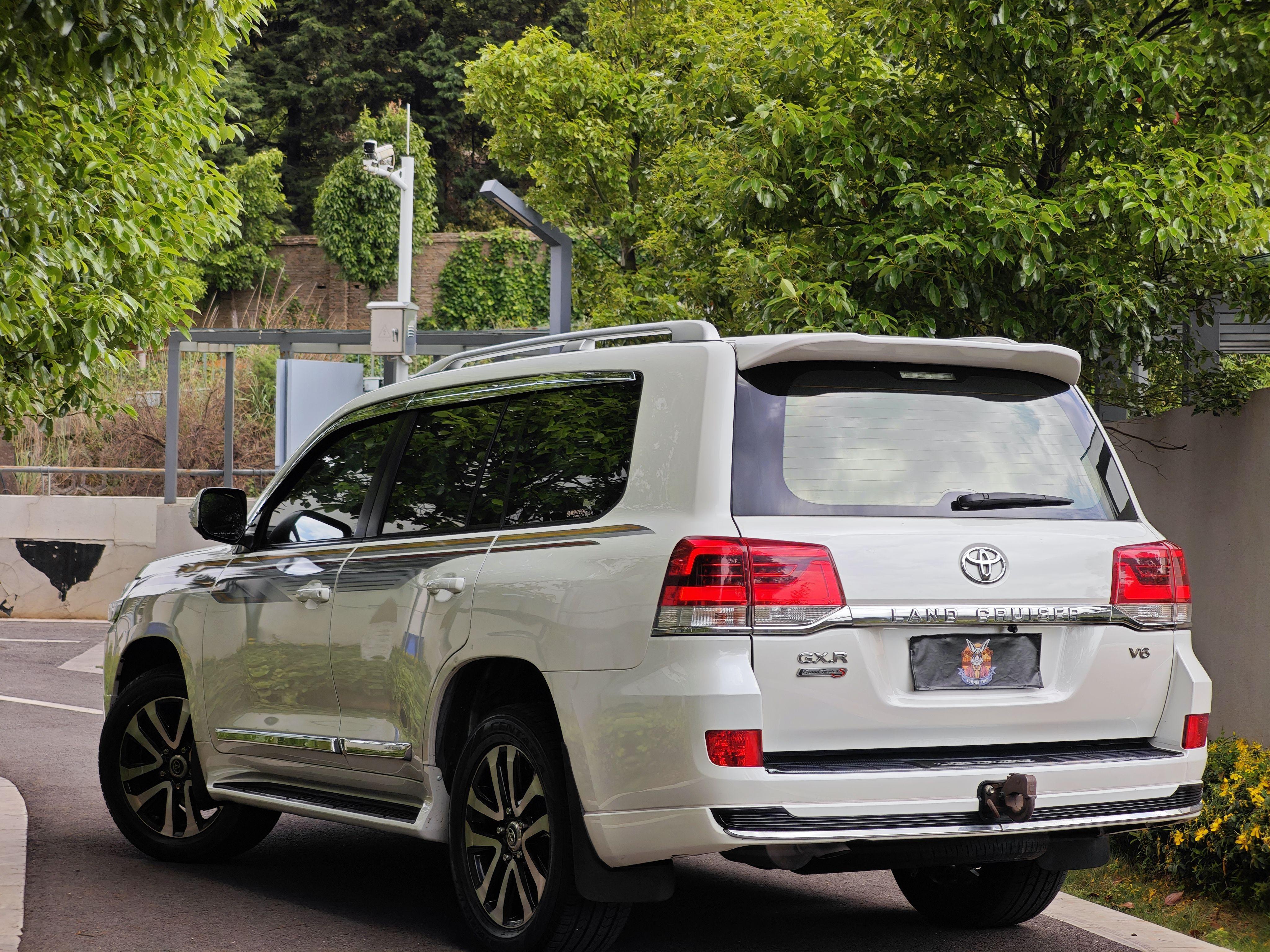 Toyota Land Cruiser 2019 thumb 2