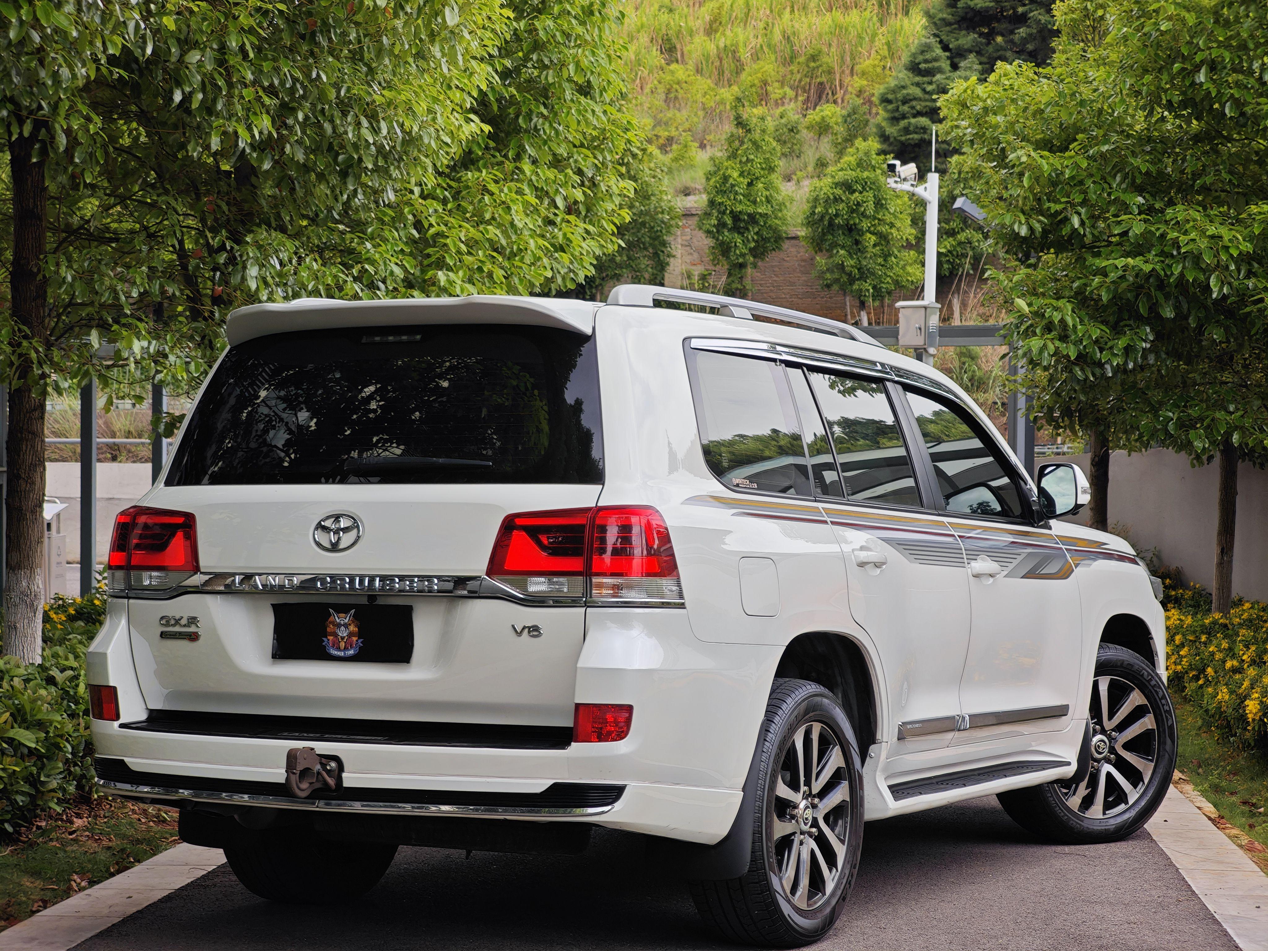 Toyota Land Cruiser 2019 thumb 4