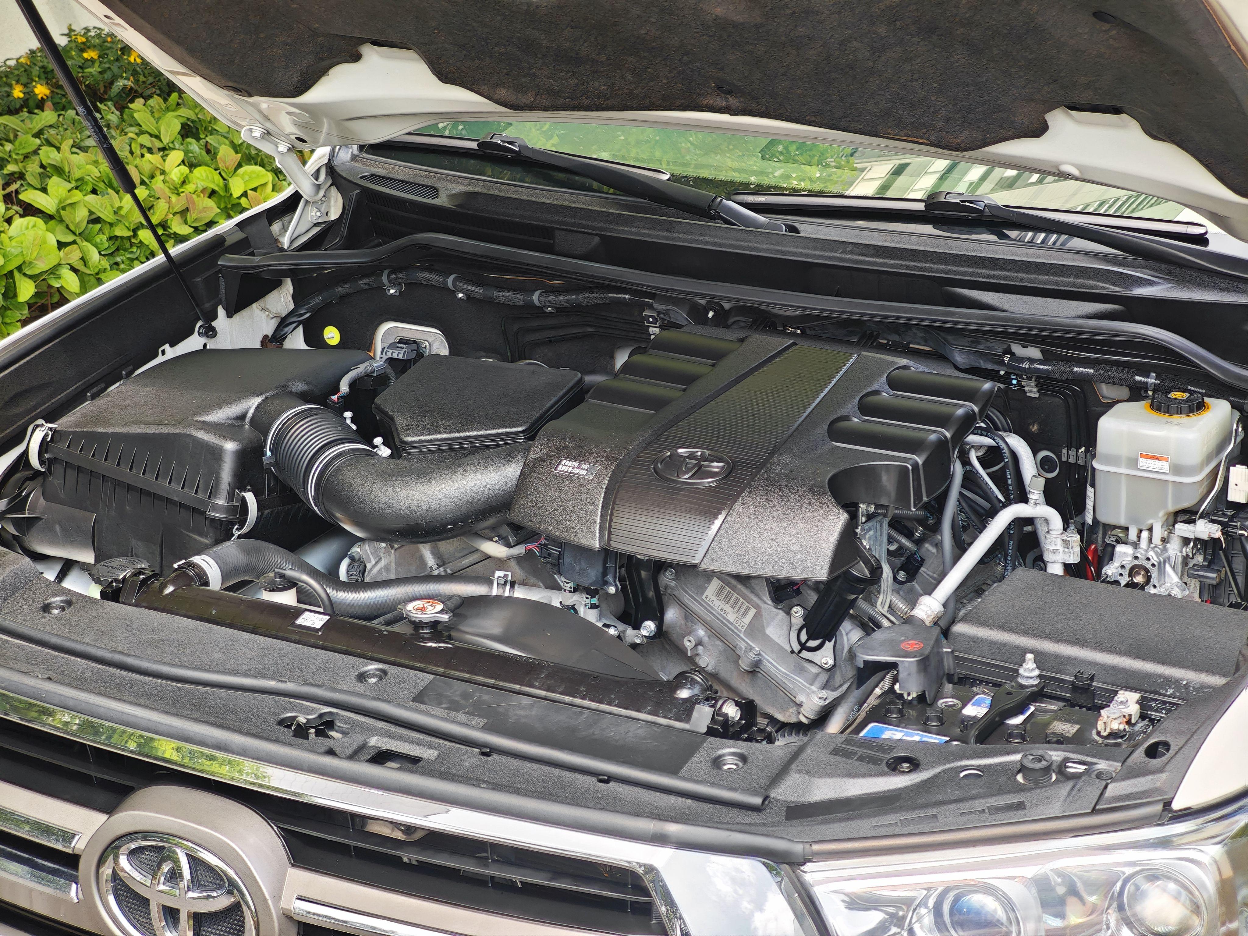 Toyota Land Cruiser 2019 thumb 5