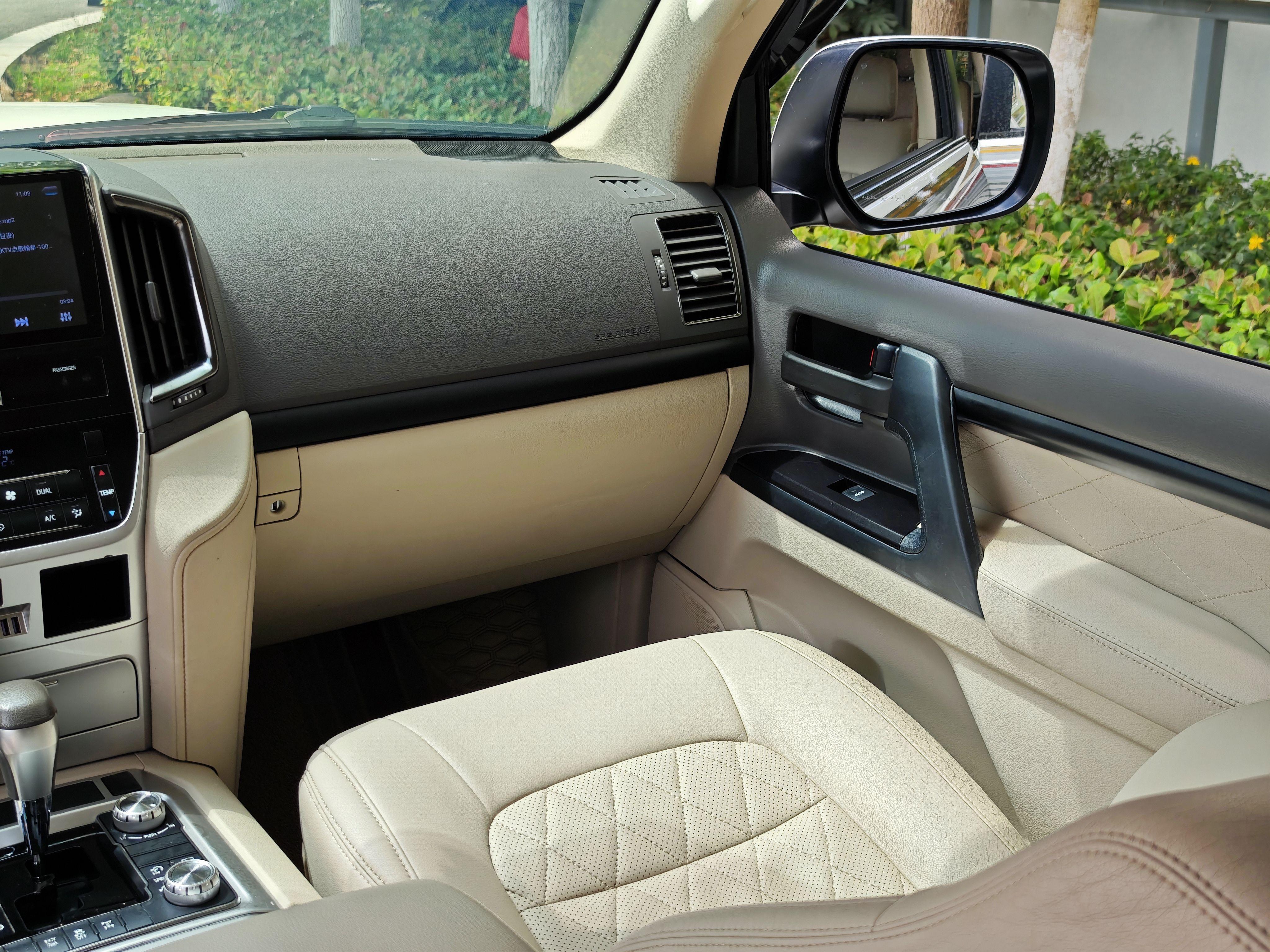 Toyota Land Cruiser 2019 thumb 10