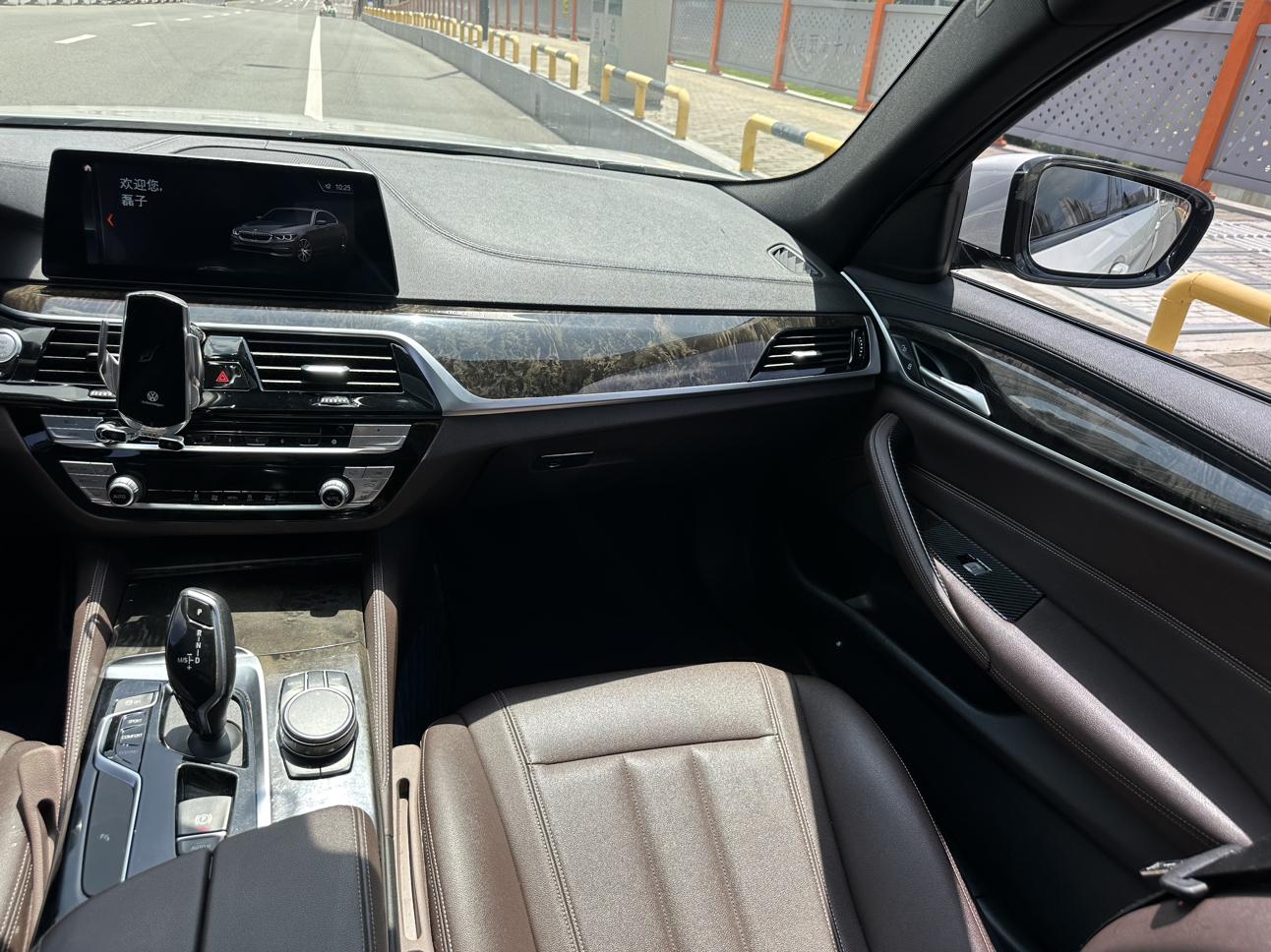 BMW 5 серии 2019 thumb 6