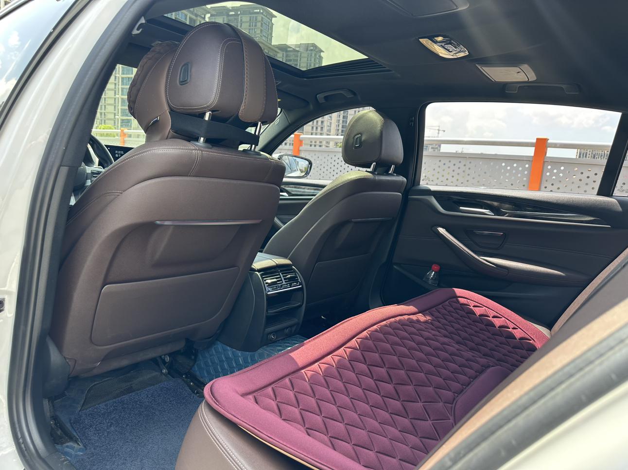 BMW 5 серии 2019 thumb 12