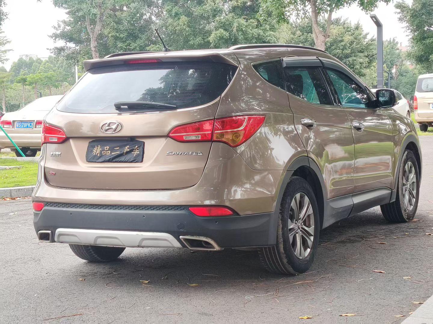 Hyundai Santa Fe 2013 thumb 4