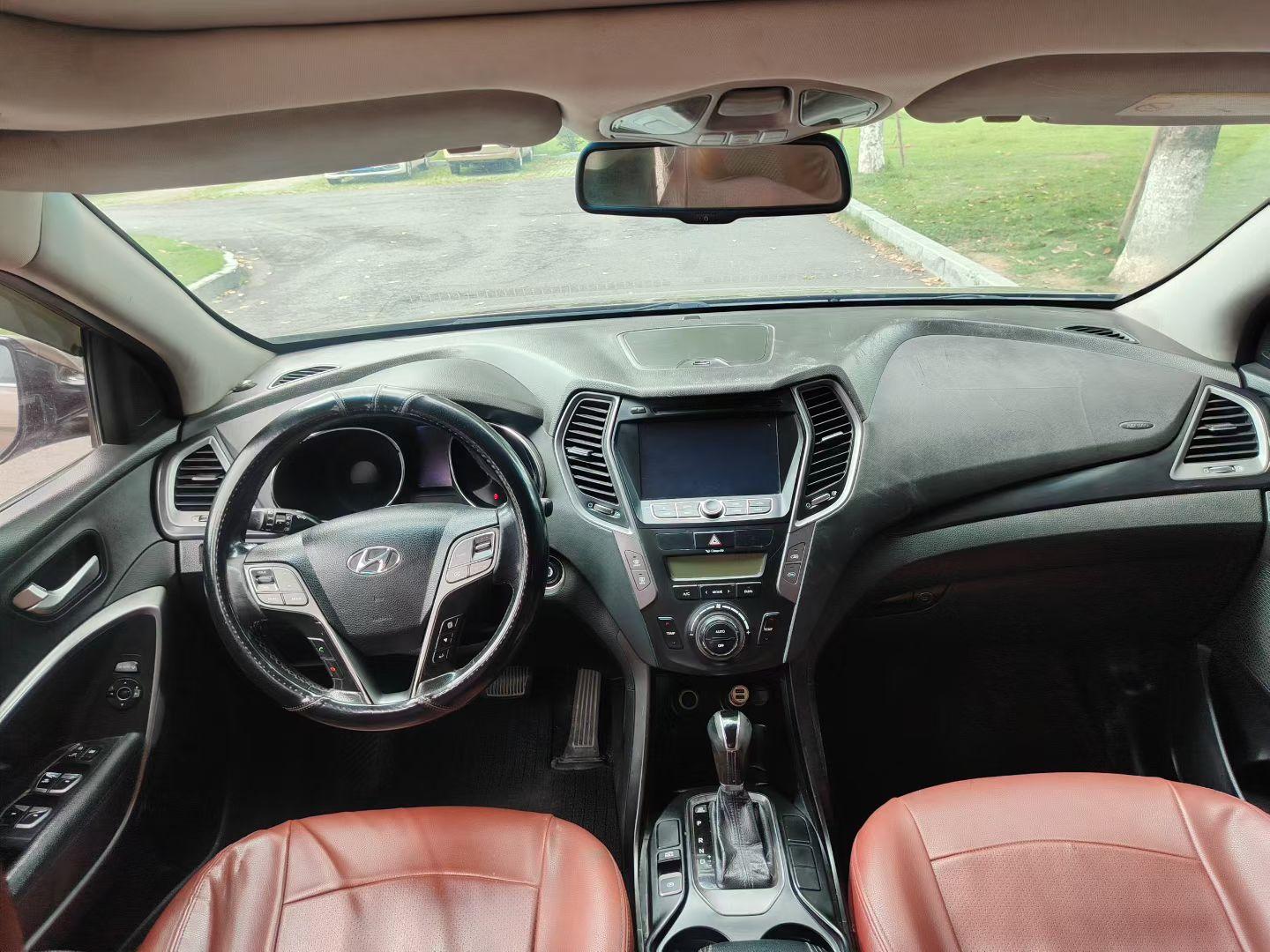 Hyundai Santa Fe 2013 thumb 5