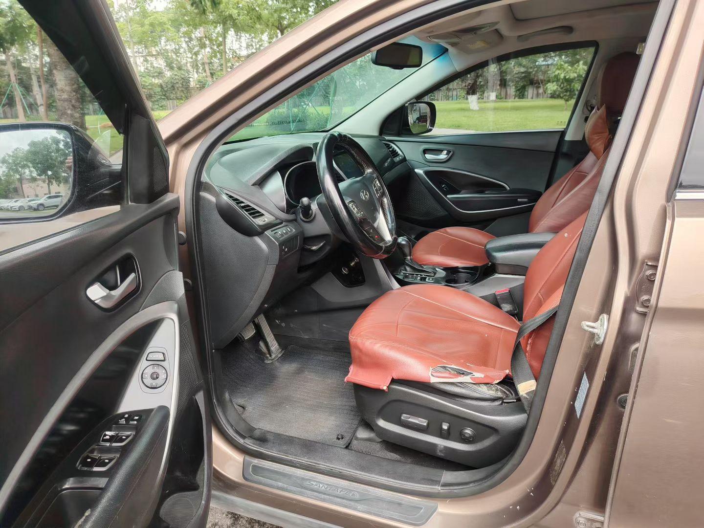Hyundai Santa Fe 2013 thumb 6