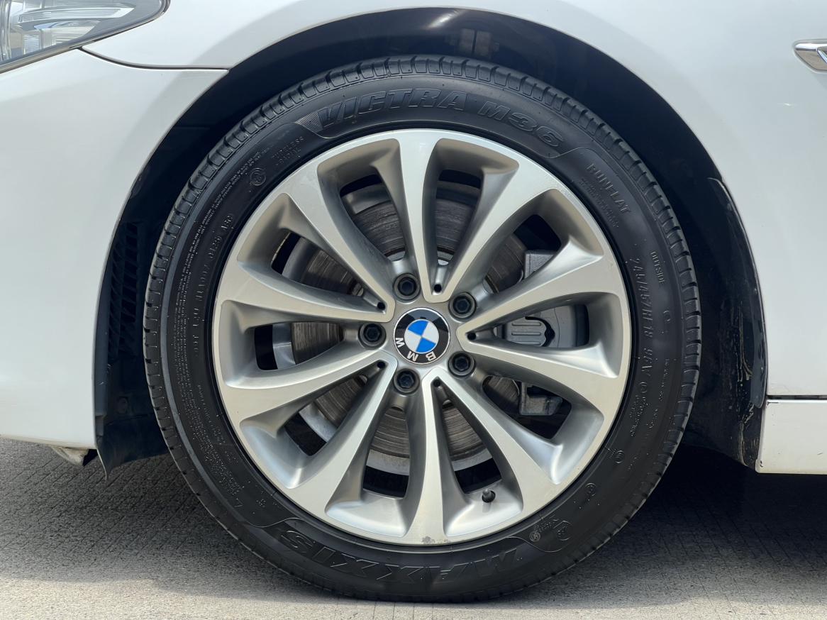 BMW 5 серии 2017 thumb 10