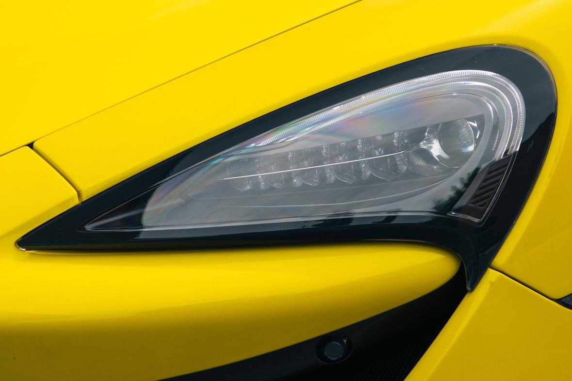 McLaren 600LT 2018 thumb 2