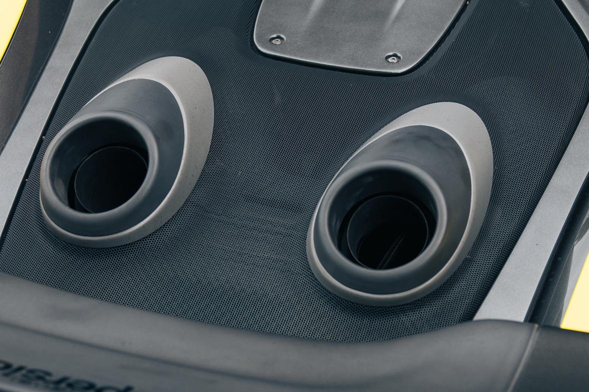 McLaren 600LT 2018 thumb 3