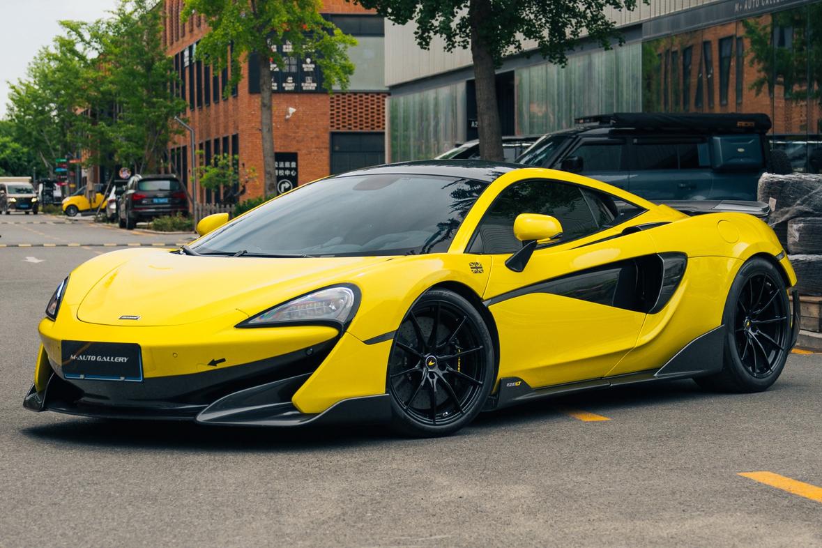 McLaren 600LT 2018 thumb 11