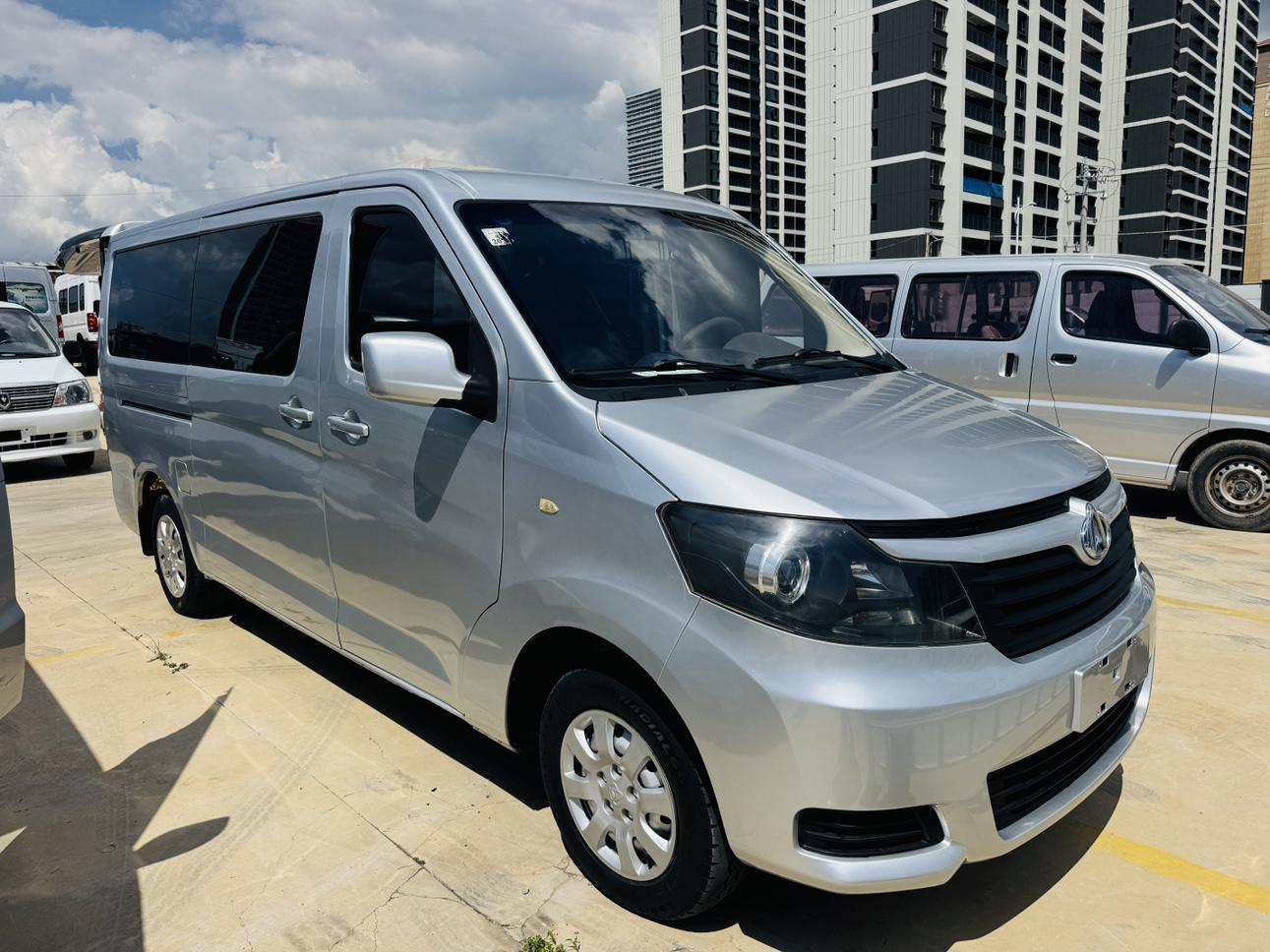 Changan Kaicheng M90 2018 thumb 11
