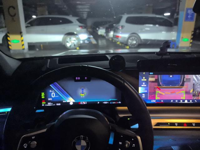 BMW 5 серии 2024 thumb 3