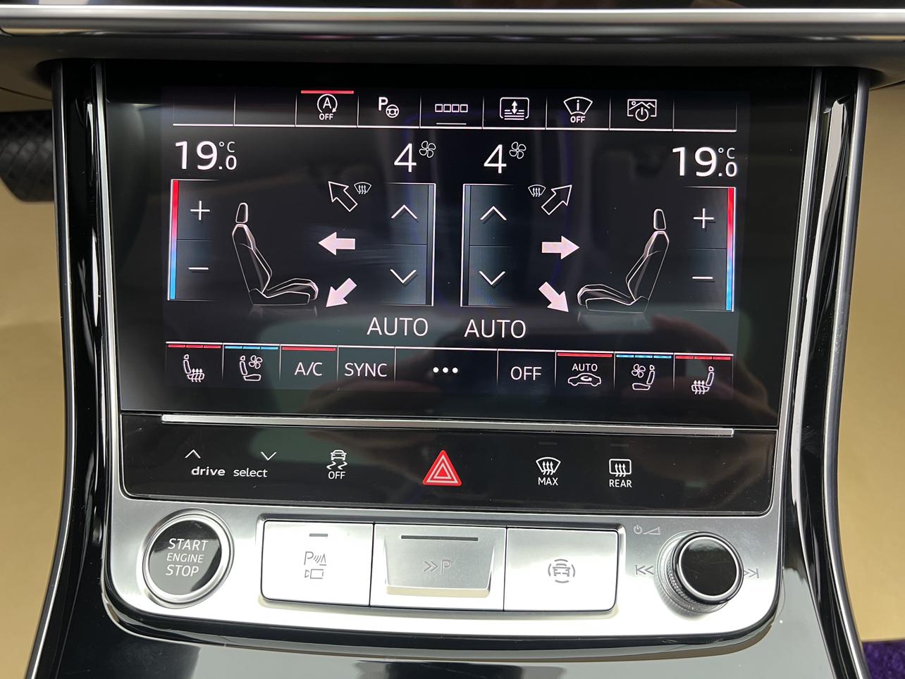 Audi A8 2021 thumb 5