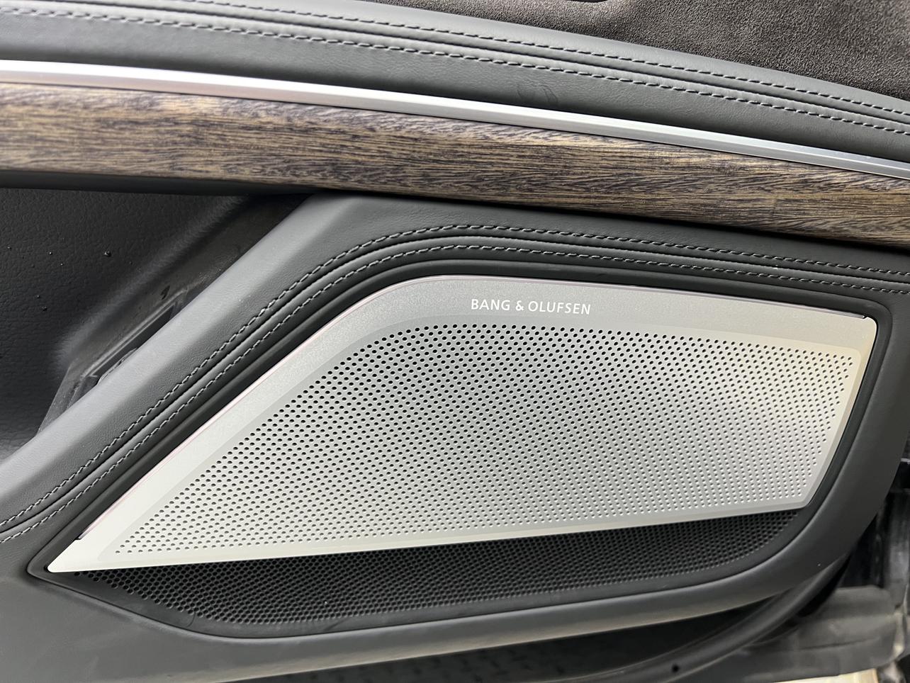 Audi A8 2021 thumb 8