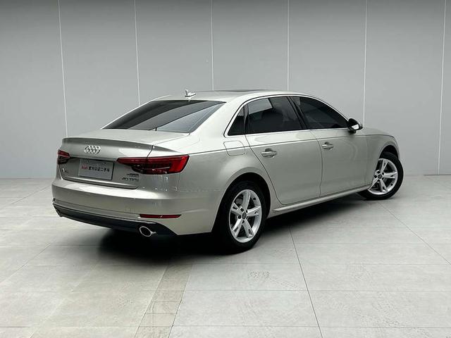 Audi A4 2017 thumb 2