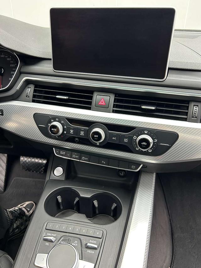 Audi A4 2017 thumb 7