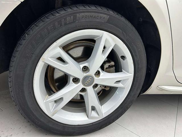 Audi A4 2017 thumb 9