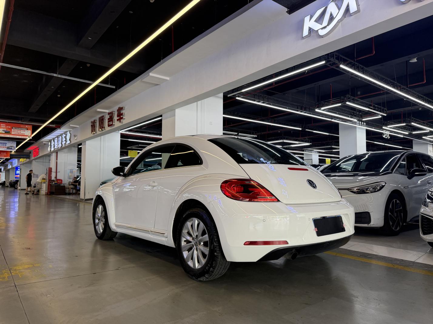 Volkswagen Beetle 2014 thumb 2