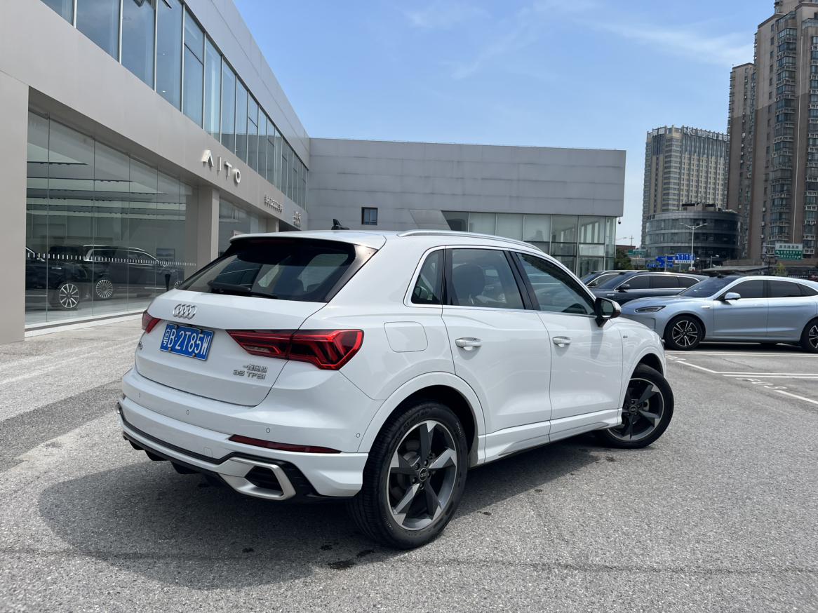 Audi Q3 2024 thumb 3