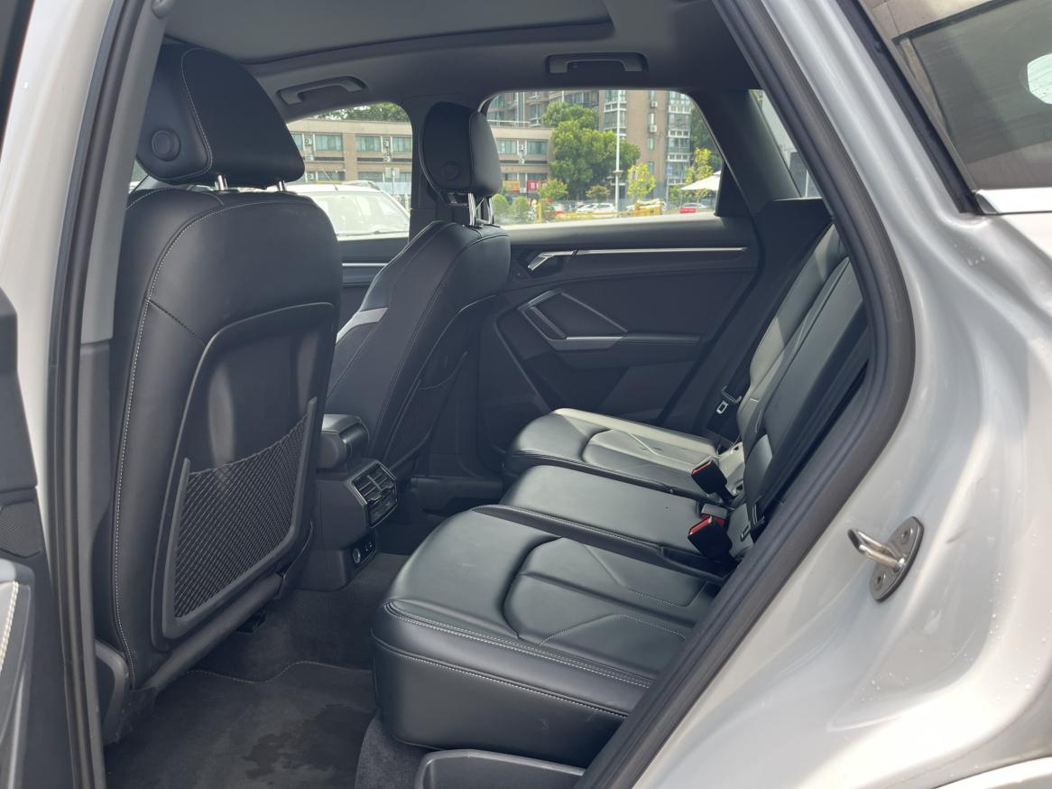 Audi Q3 2024 thumb 10