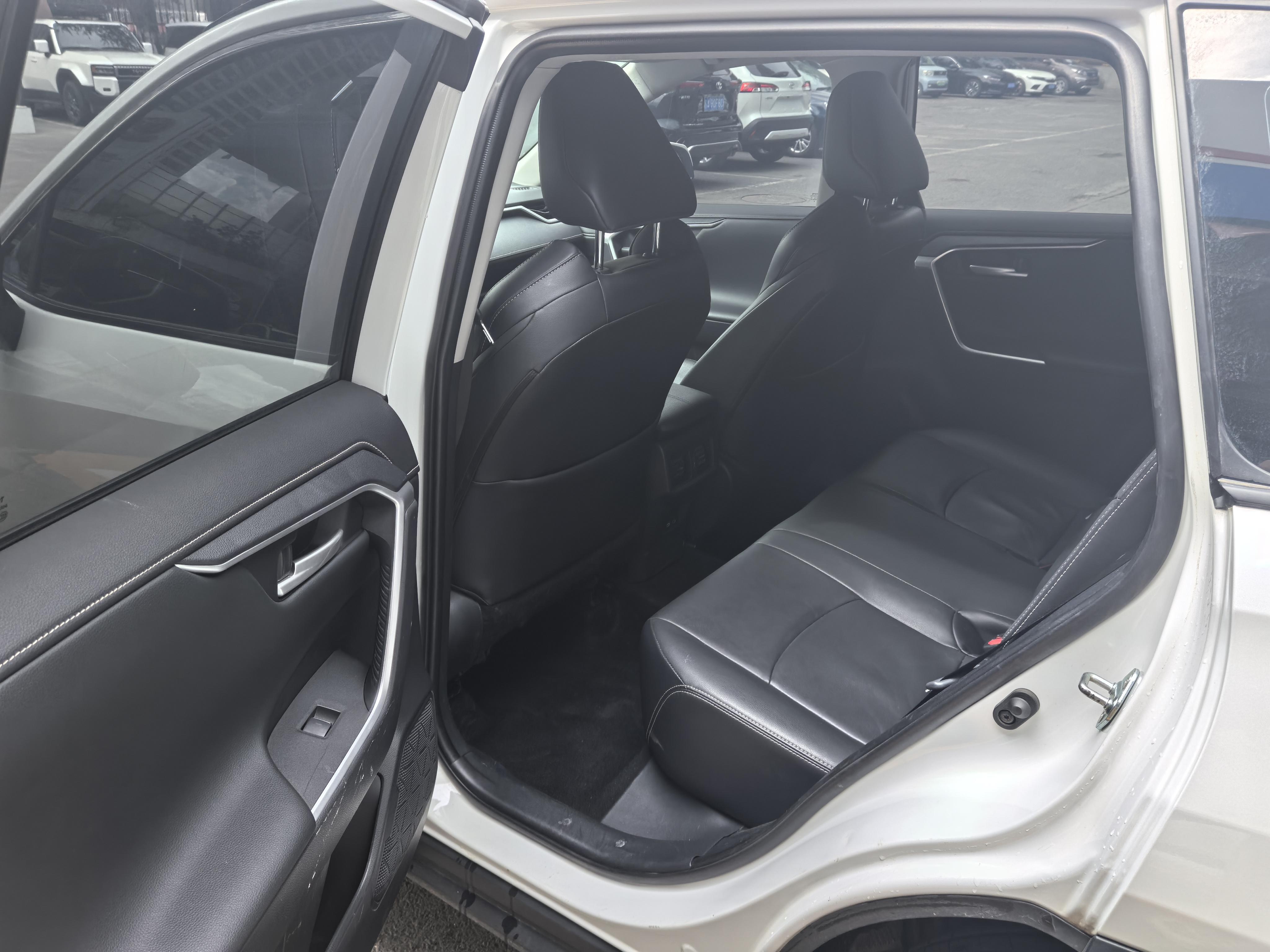 Toyota Wildlander 2023 thumb 8