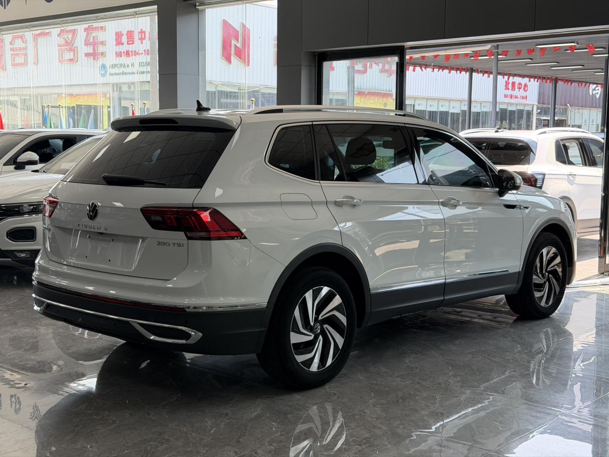 Volkswagen Tiguan 2023 thumb 4