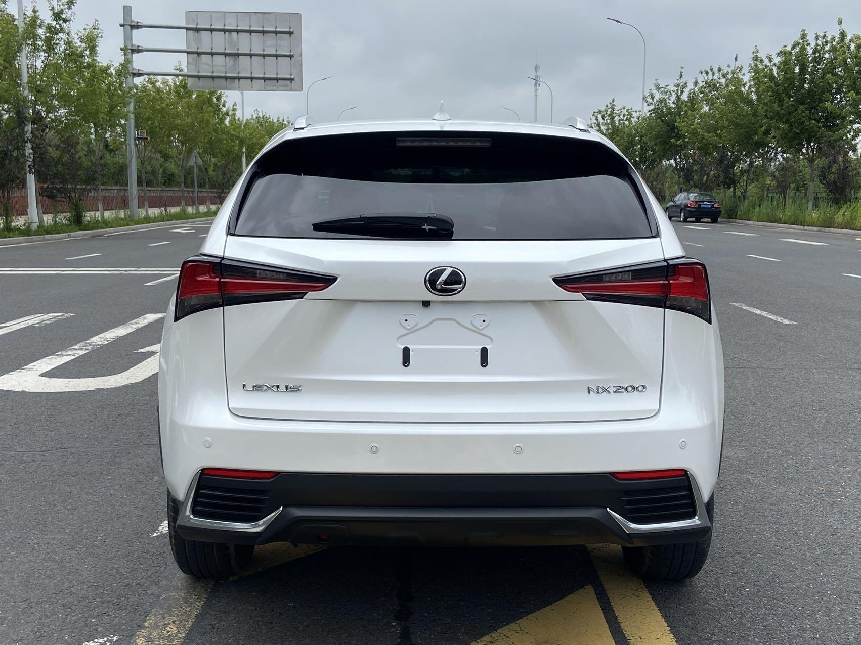 Lexus NX 2020 thumb 3
