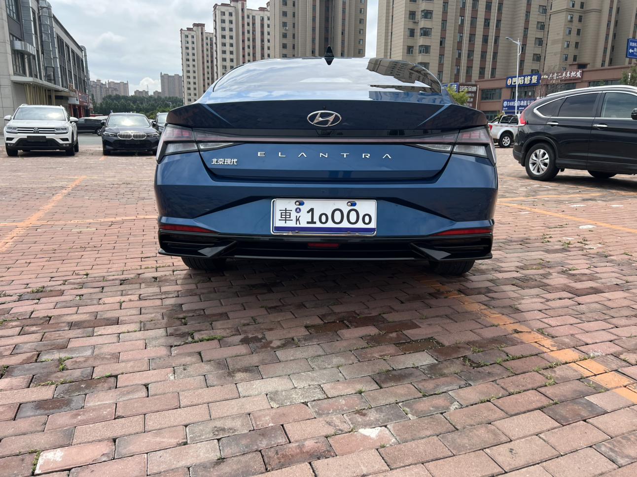 Hyundai Elantra 2022 thumb 3