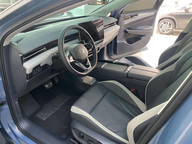 Volkswagen ID.7 2024 thumb 5