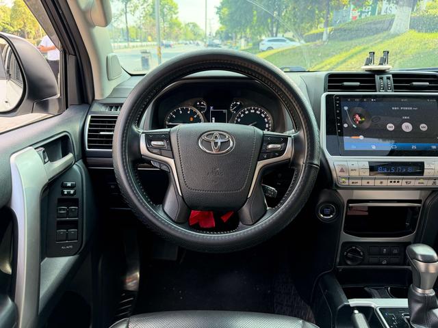 Toyota Land Cruiser Prado 2019 thumb 6