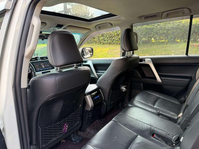 Toyota Land Cruiser Prado 2019 thumb 9