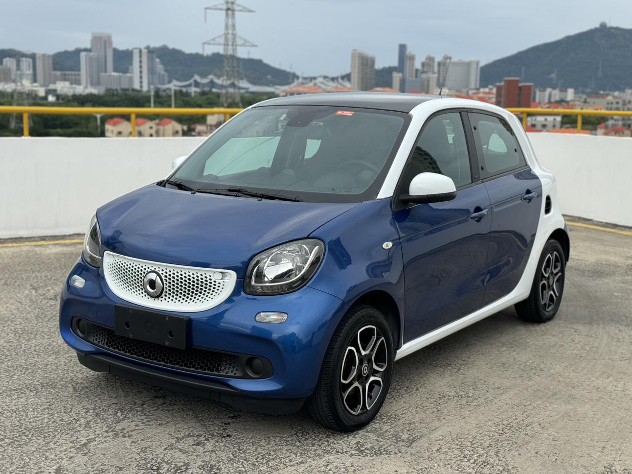Smart Forfour 2018 thumb 8