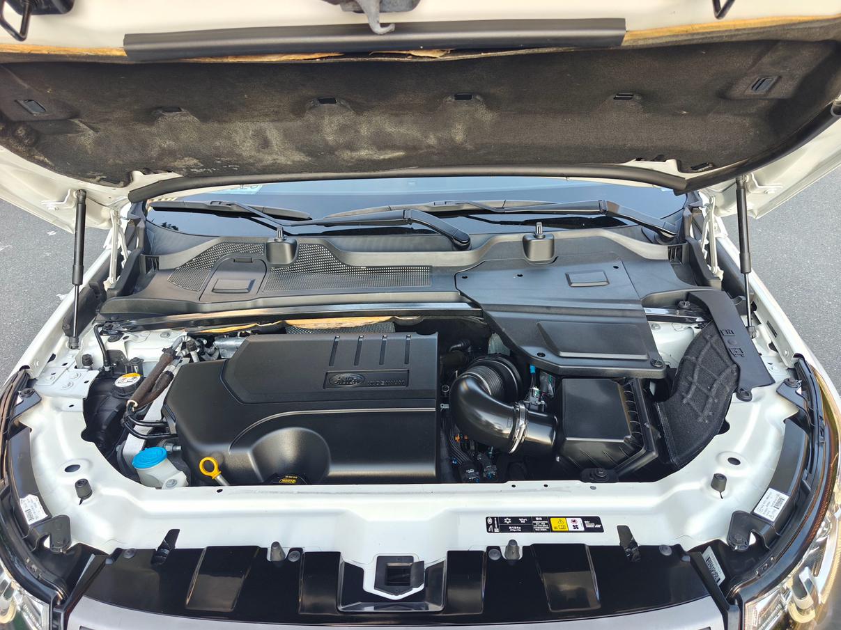 Land Rover Discovery Sport 2019 thumb 6
