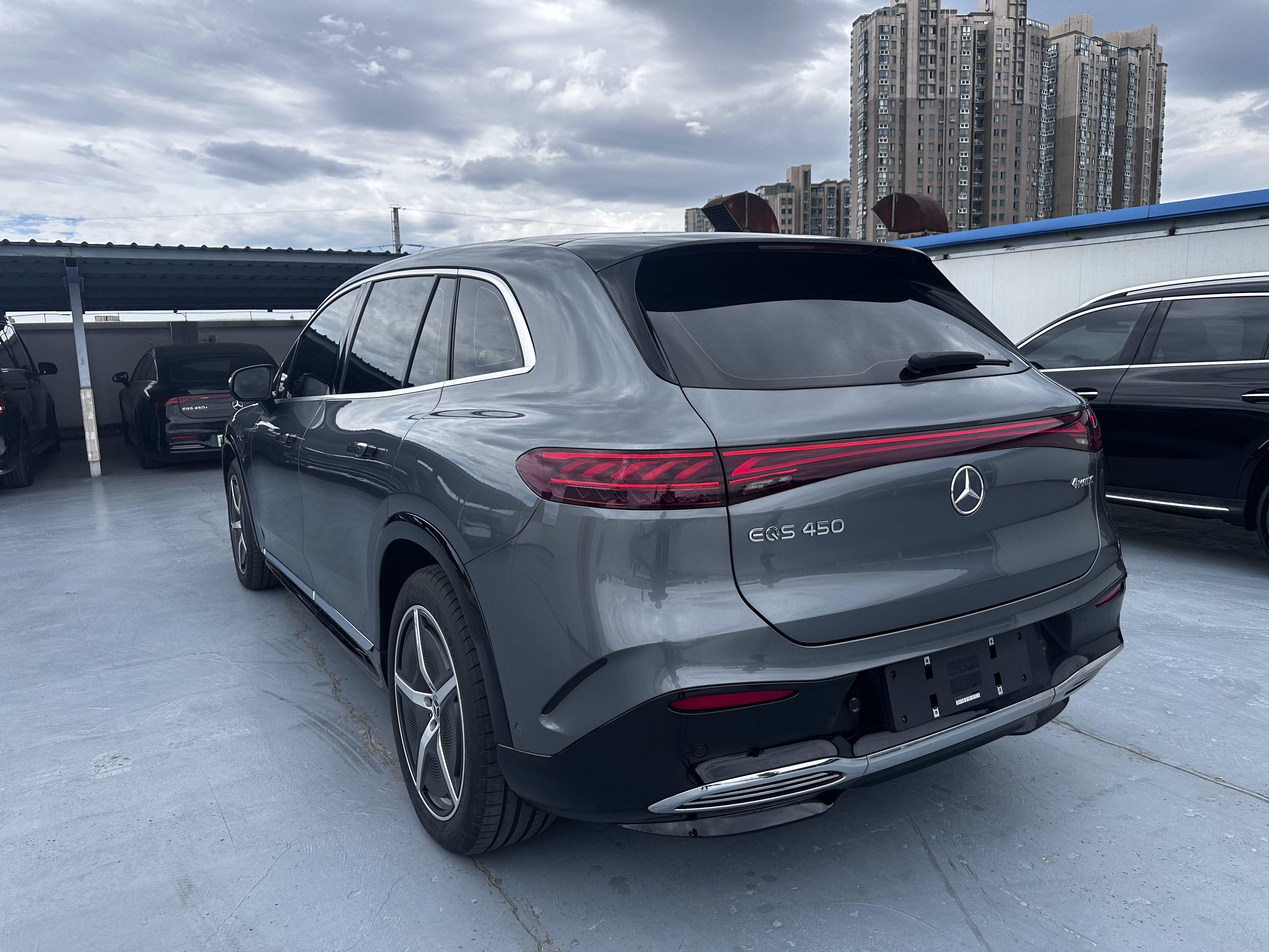 Mercedes-Benz EQS SUV 2023 thumb 2