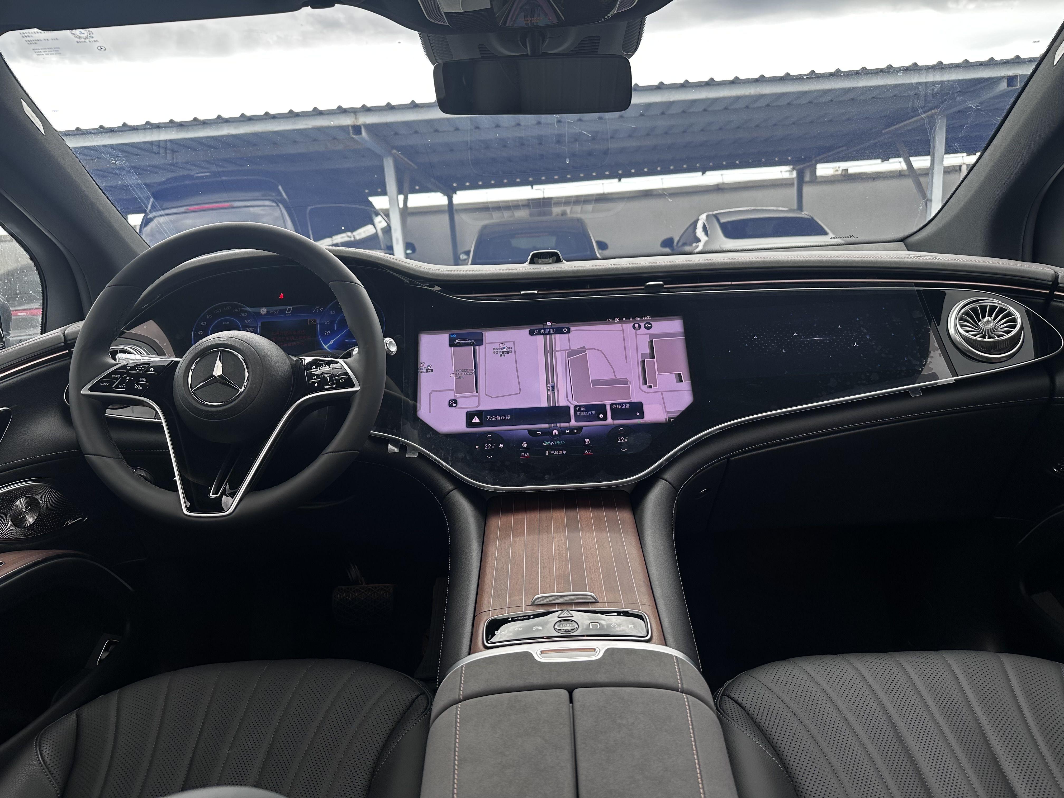 Mercedes-Benz EQS SUV 2023 thumb 7