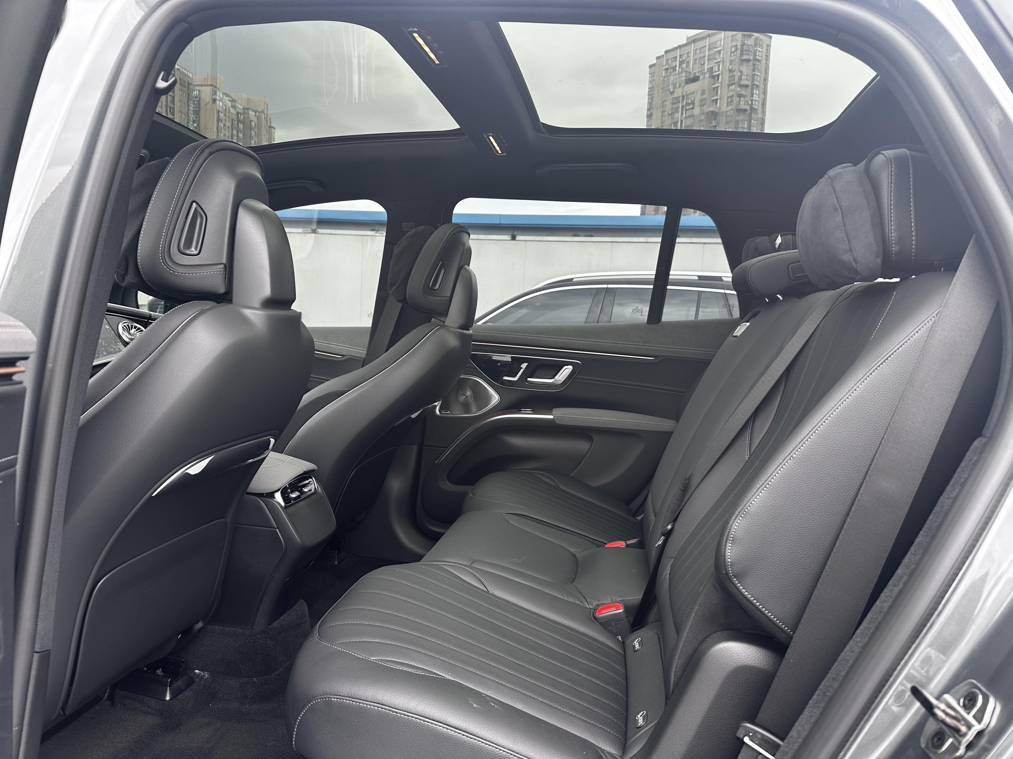 Mercedes-Benz EQS SUV 2023 thumb 12