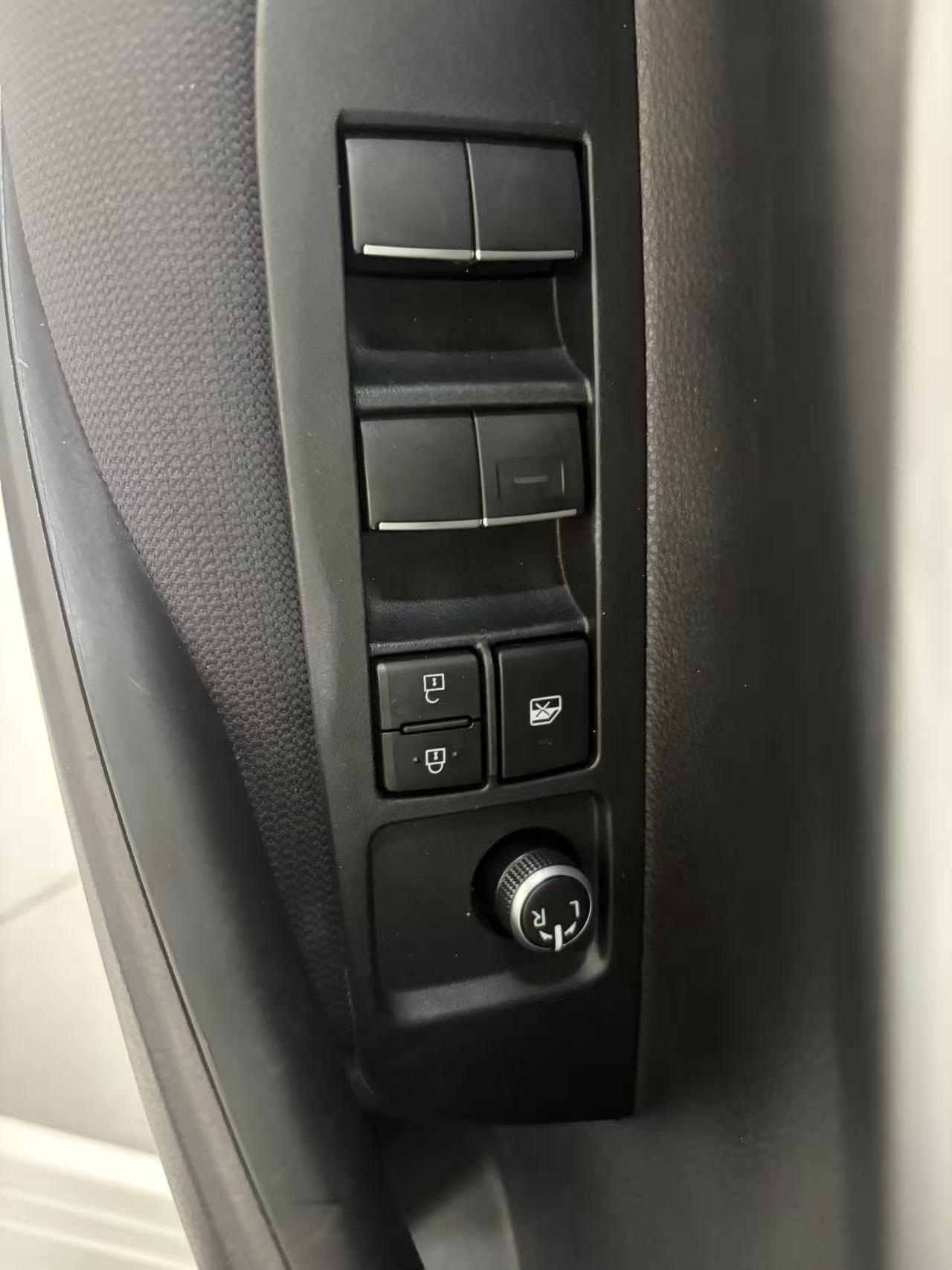 Toyota Corolla Rumion 2023 thumb 10