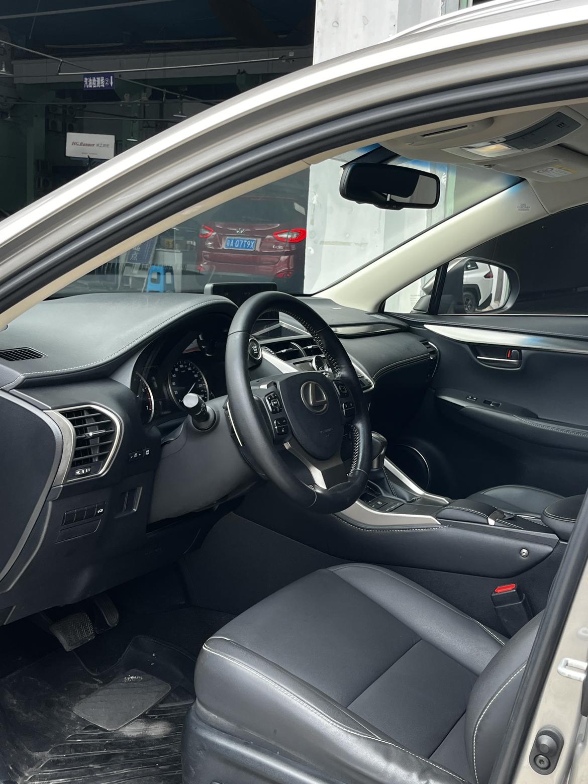 Lexus NX 2018 thumb 10