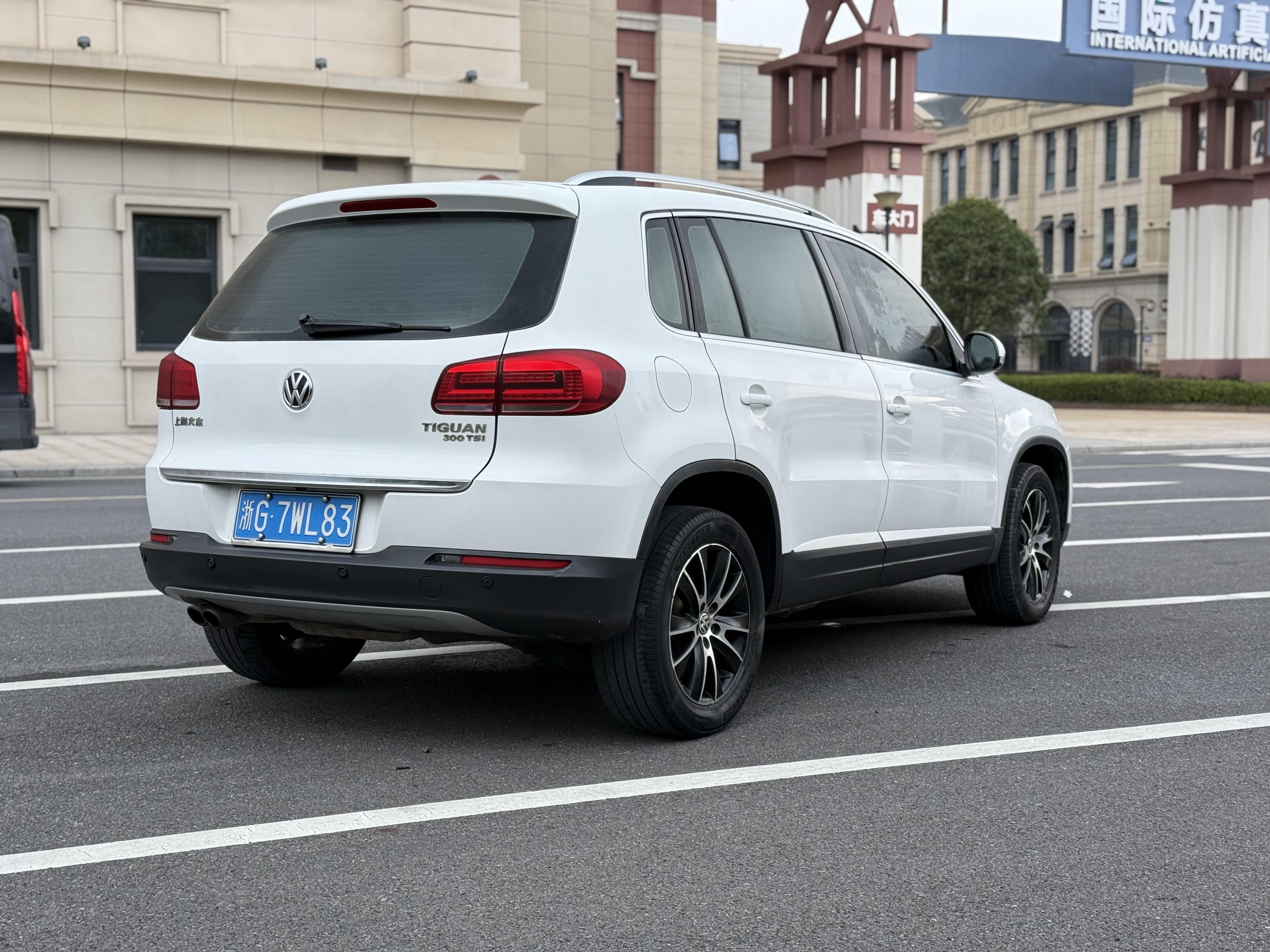 Volkswagen Tiguan 2015 thumb 4