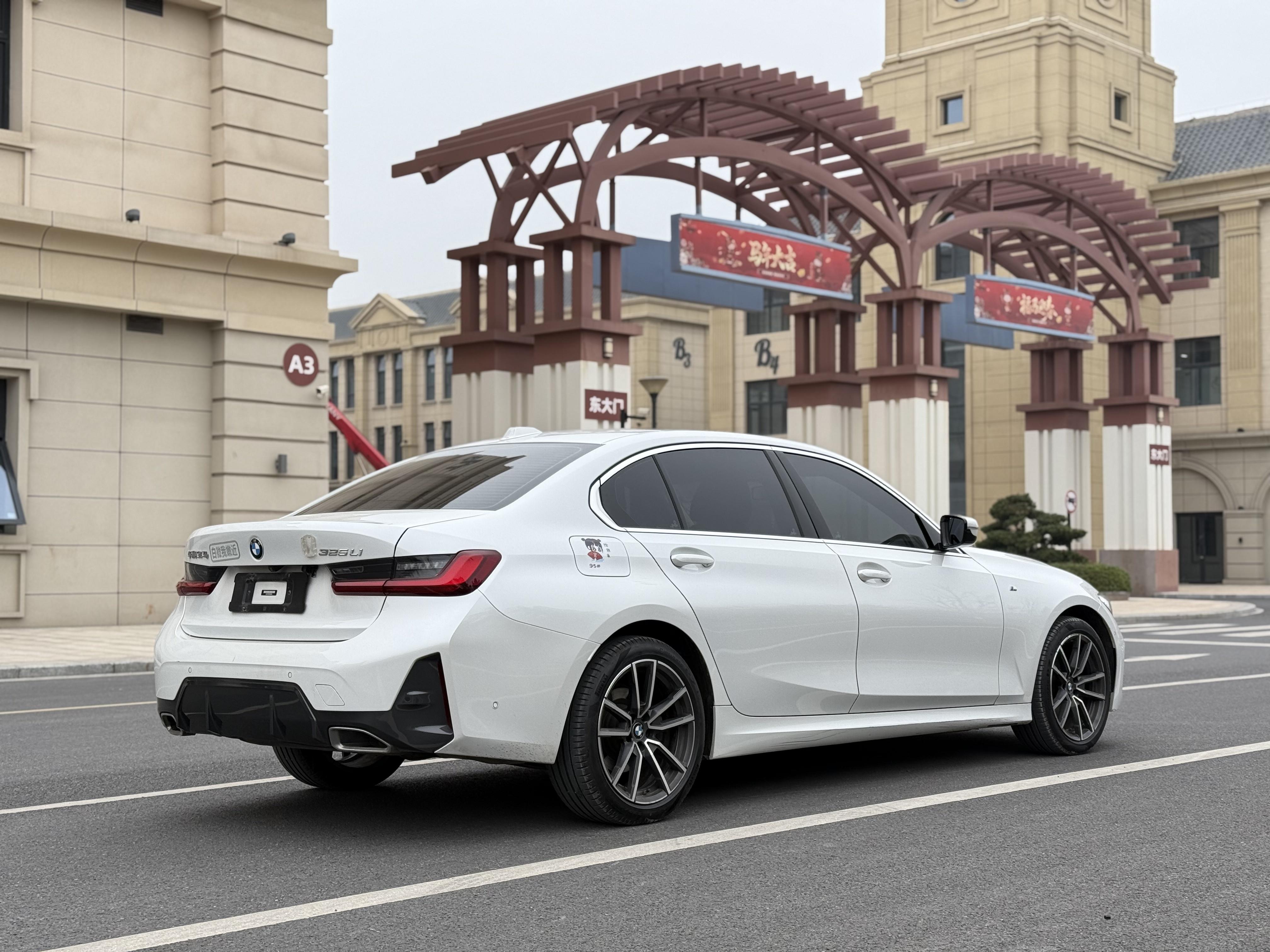 BMW 3 серии 2023 thumb 4