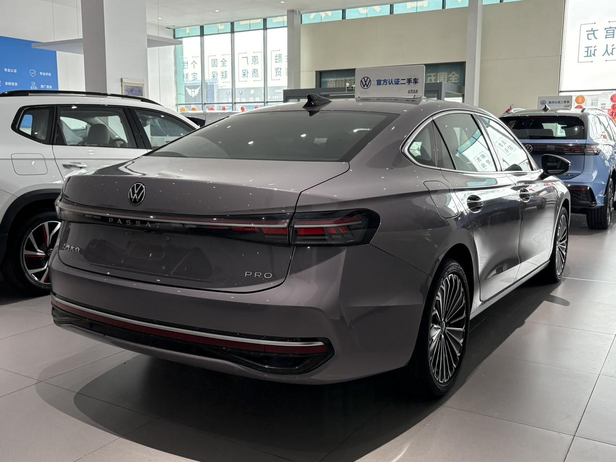 Volkswagen Passat (North America and China) 2025 thumb 4