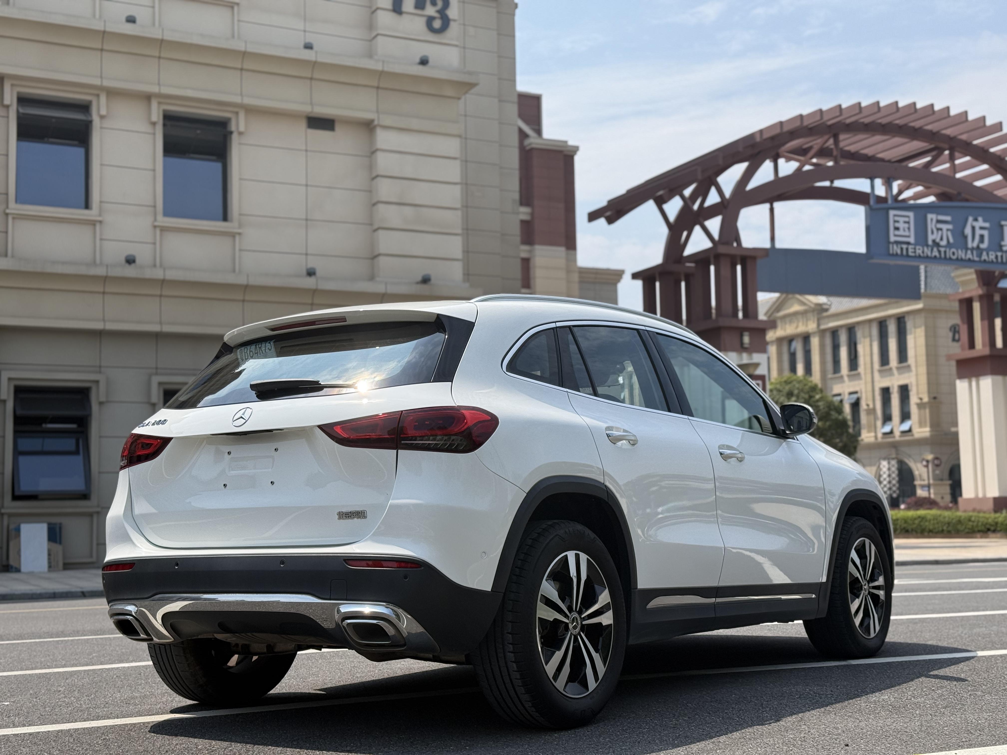 Mercedes-Benz GLA 2020 thumb 4