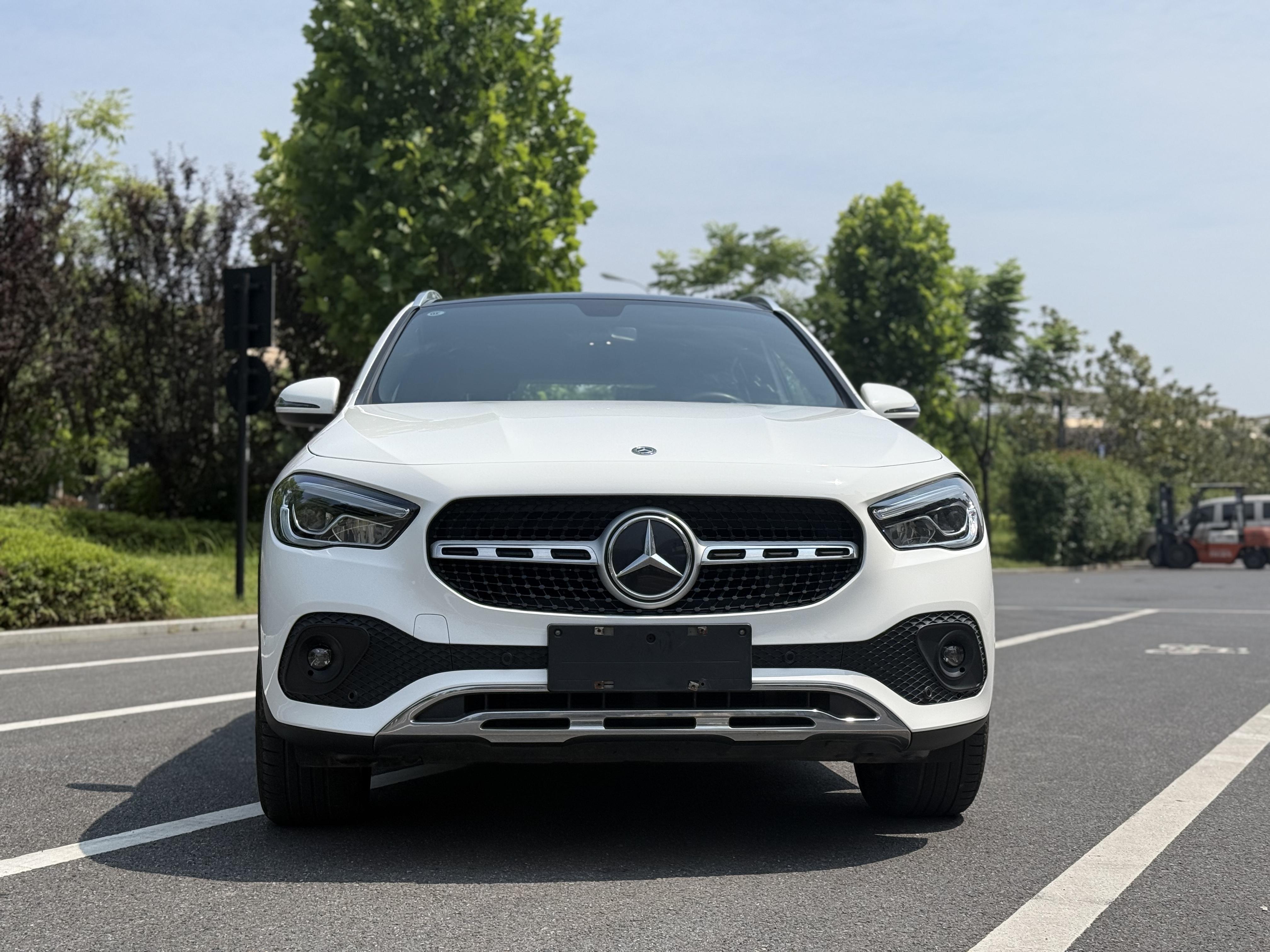 Mercedes-Benz GLA 2020 thumb 10