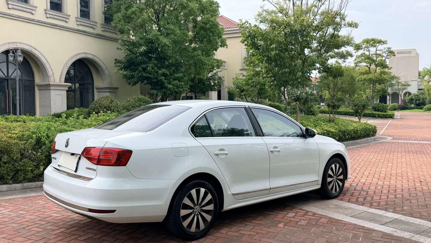 Volkswagen Sagitar 2017 thumb 5