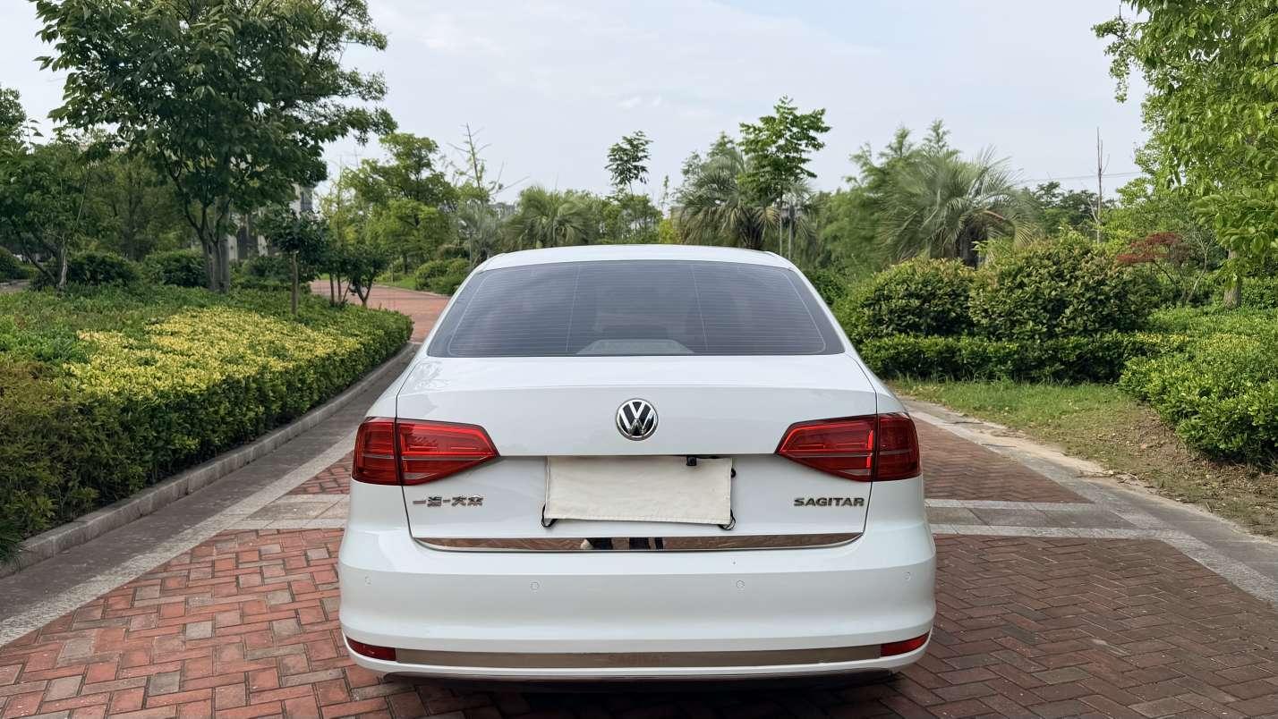 Volkswagen Sagitar 2017 thumb 12
