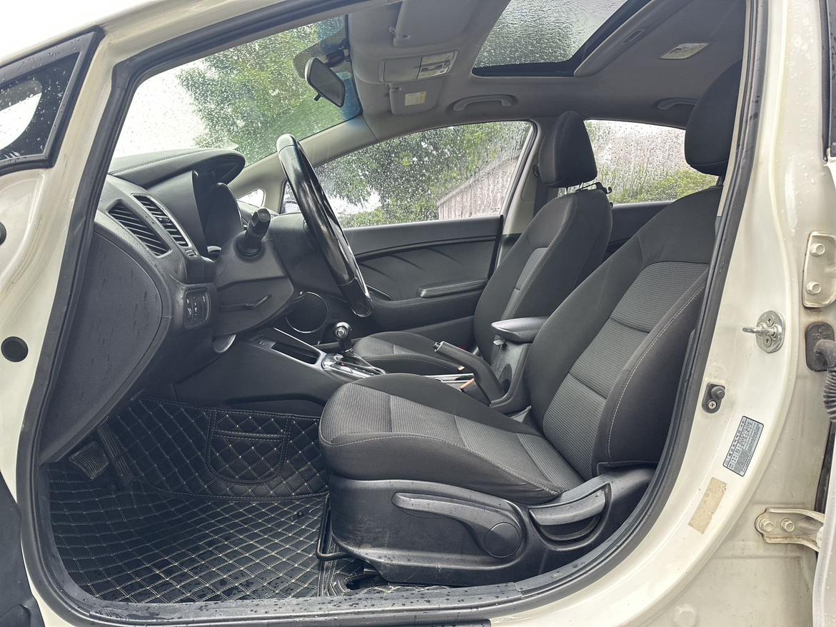 Kia K3 2016 thumb 6